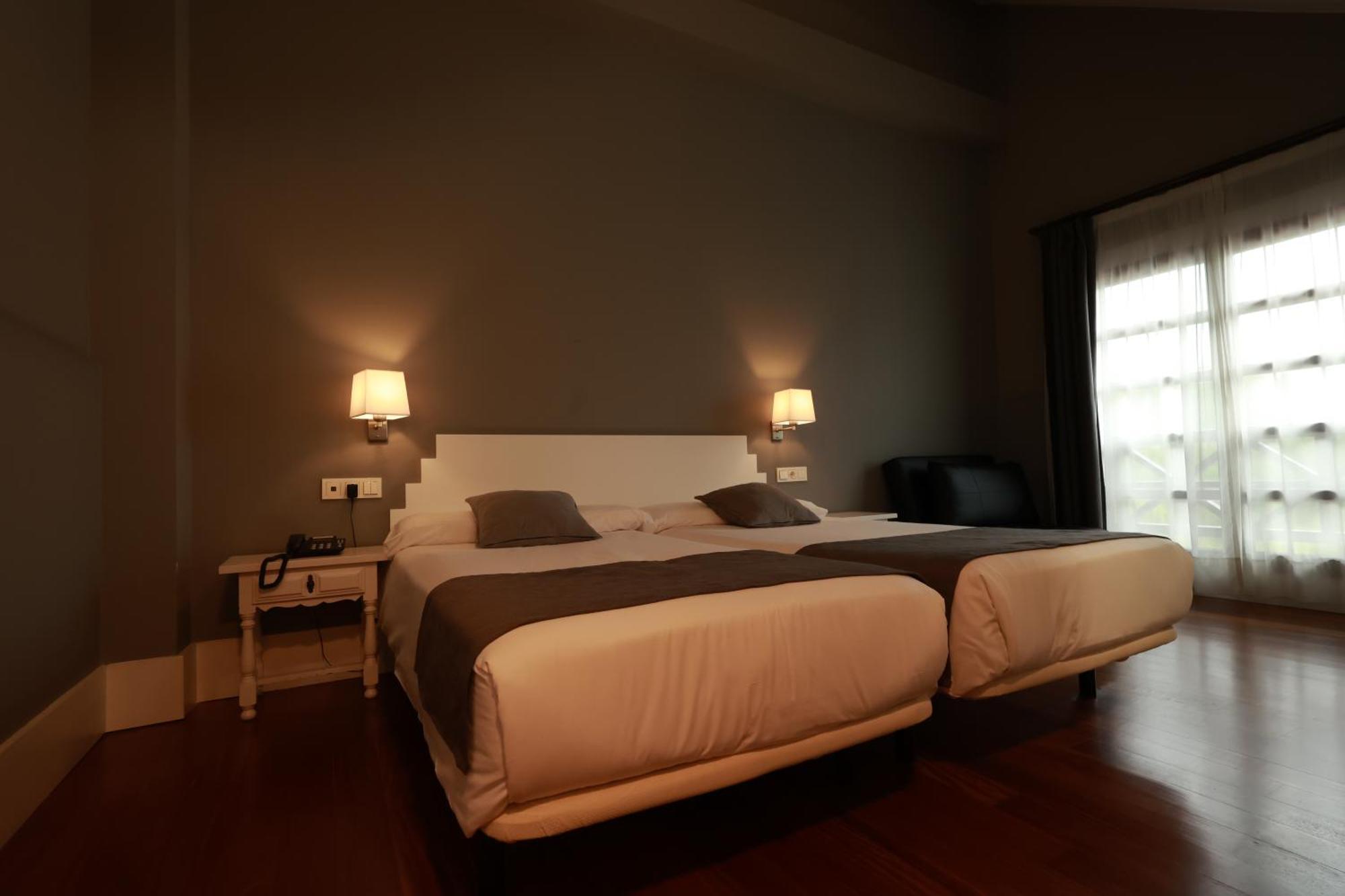 Hotel The Park Derio Exterior foto